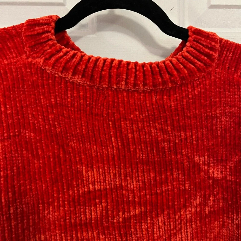 Red Corduroy Style Crew Neck Sweater Size Medium/Large
